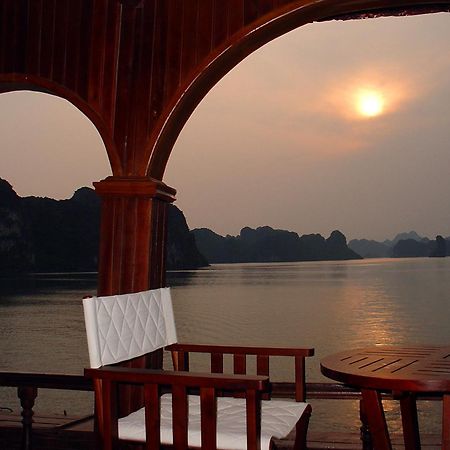 Hanoi Sena Hotel & Travel - Former Symphony Hanoi Hotel Экстерьер фото